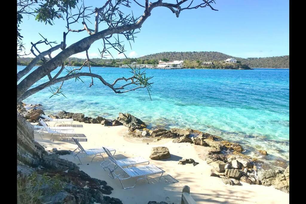 Mermaid Escape - Amazing Views! East End  Bagian luar foto
